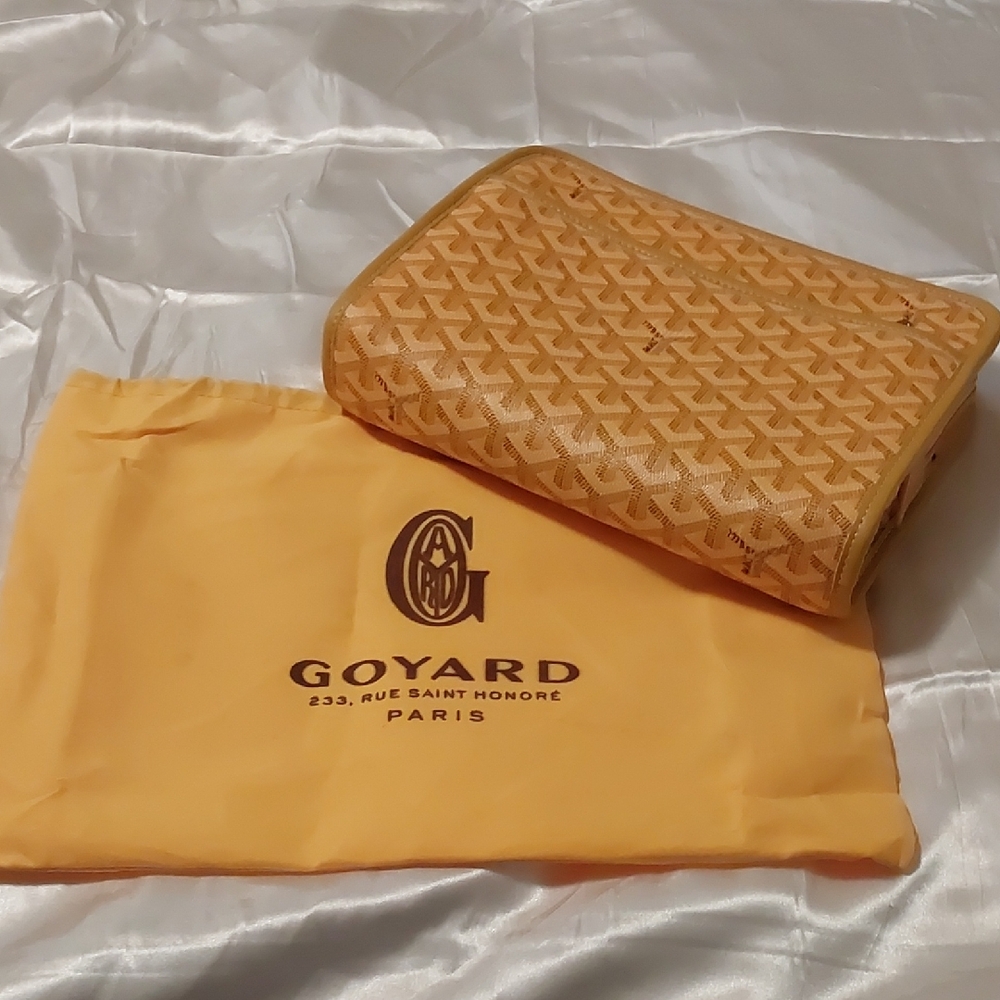 New Authentic Goyard Clutch Juvan MM Pouch Goyardin Rare Color Yellow